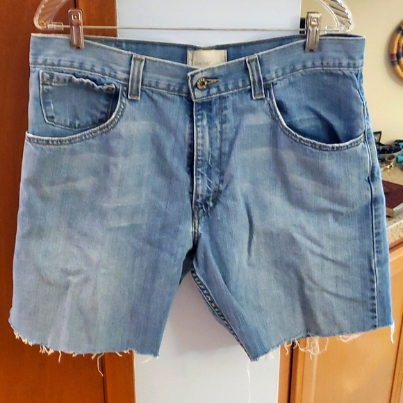 Levi's Pants - **Clearance** Levi's Vintage Silver Tab cut-off shorts